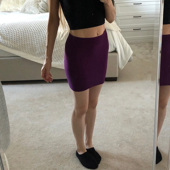 Guess Ribbed Bodycon Mini Skirt - Picture 4 of 5